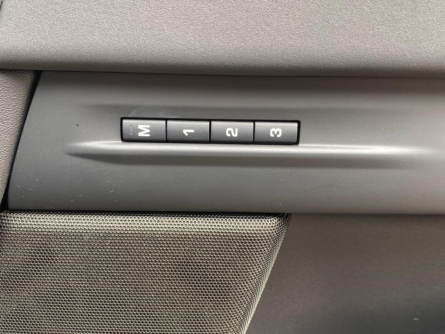 Used Land Rover Range Rover Evoque 2025 for sale - 76077738: Photo 25