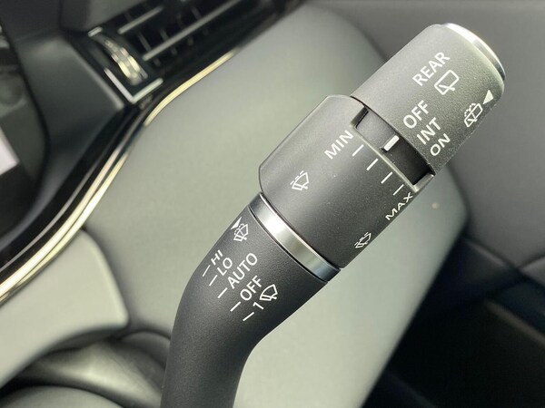 Used Land Rover Range Rover Evoque 2025 for sale - 76077738: Photo 33