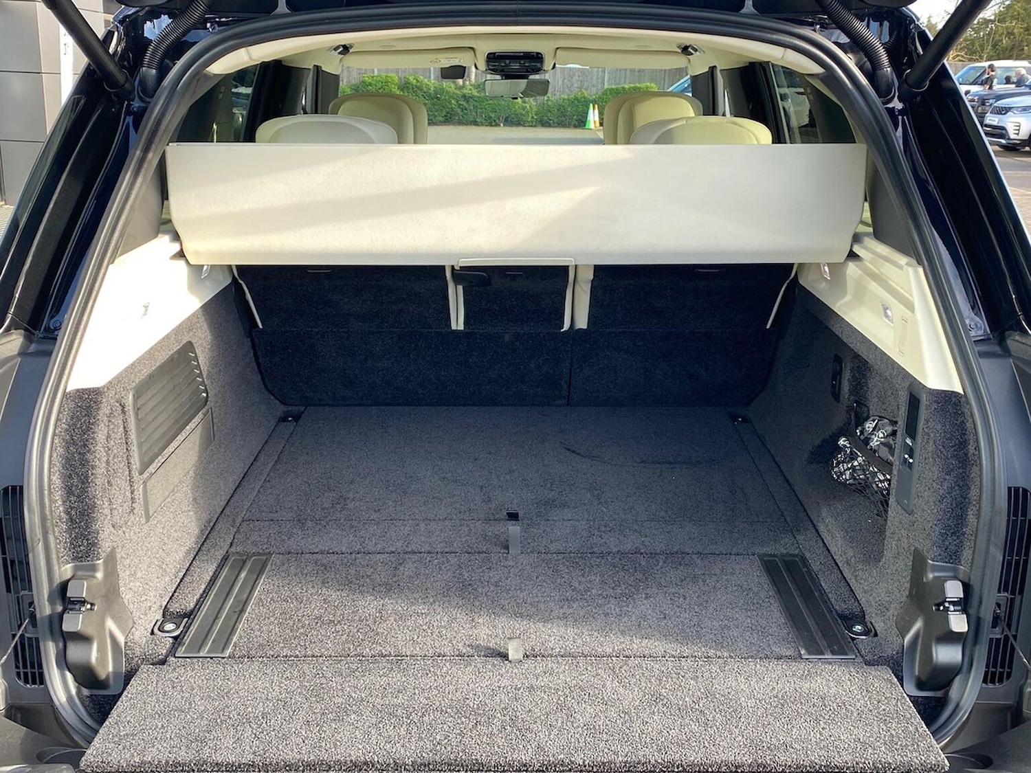 Used Land Rover Range Rover 2025 for sale - 77851489: Photo 10