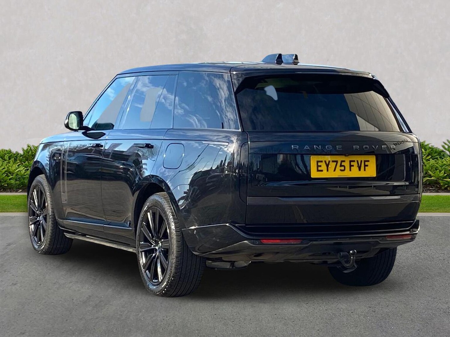 Used Land Rover Range Rover 2025 for sale - 77851489: Photo 2