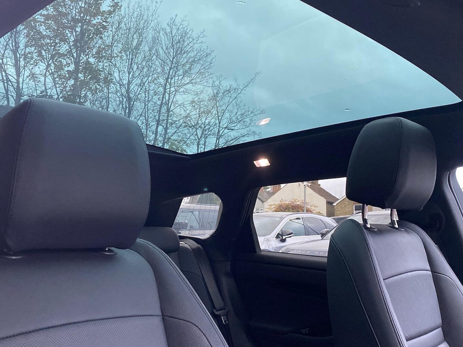 Used Land Rover Range Rover Evoque 2025 for sale - 76455193: Photo 21