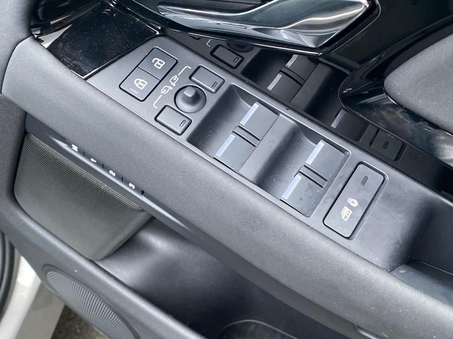 Used Land Rover Range Rover Evoque 2025 for sale - 76455193: Photo 24