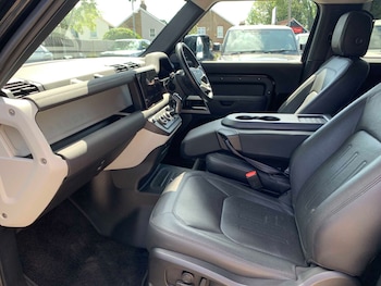 Used Land Rover Defender 2022 for sale - 79185515: Photo