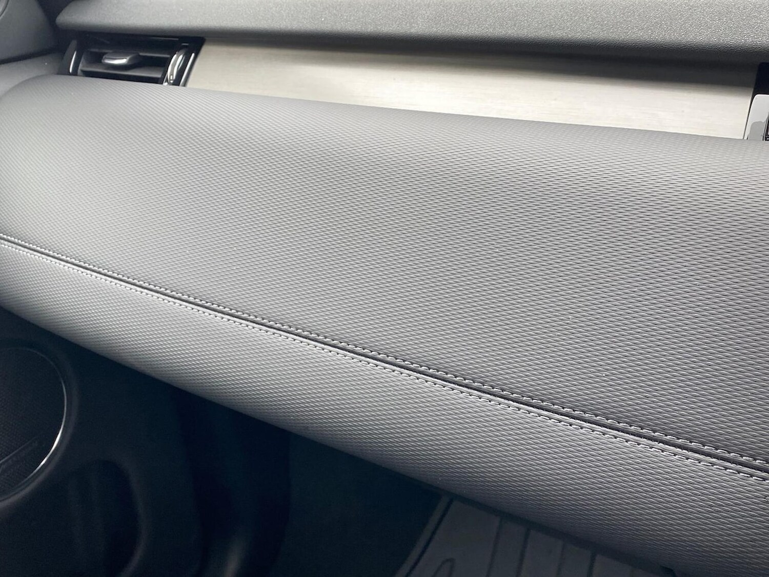 Used Land Rover Discovery Sport 2025 for sale - 78193776: Photo 40