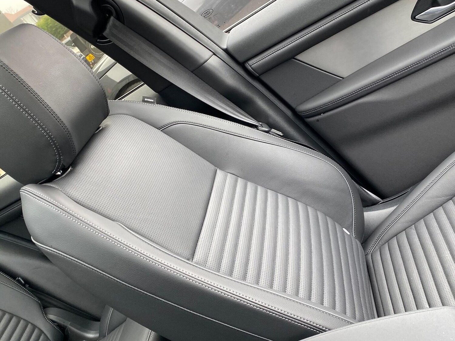 Used Land Rover Discovery Sport 2025 for sale - 78193776: Photo 42