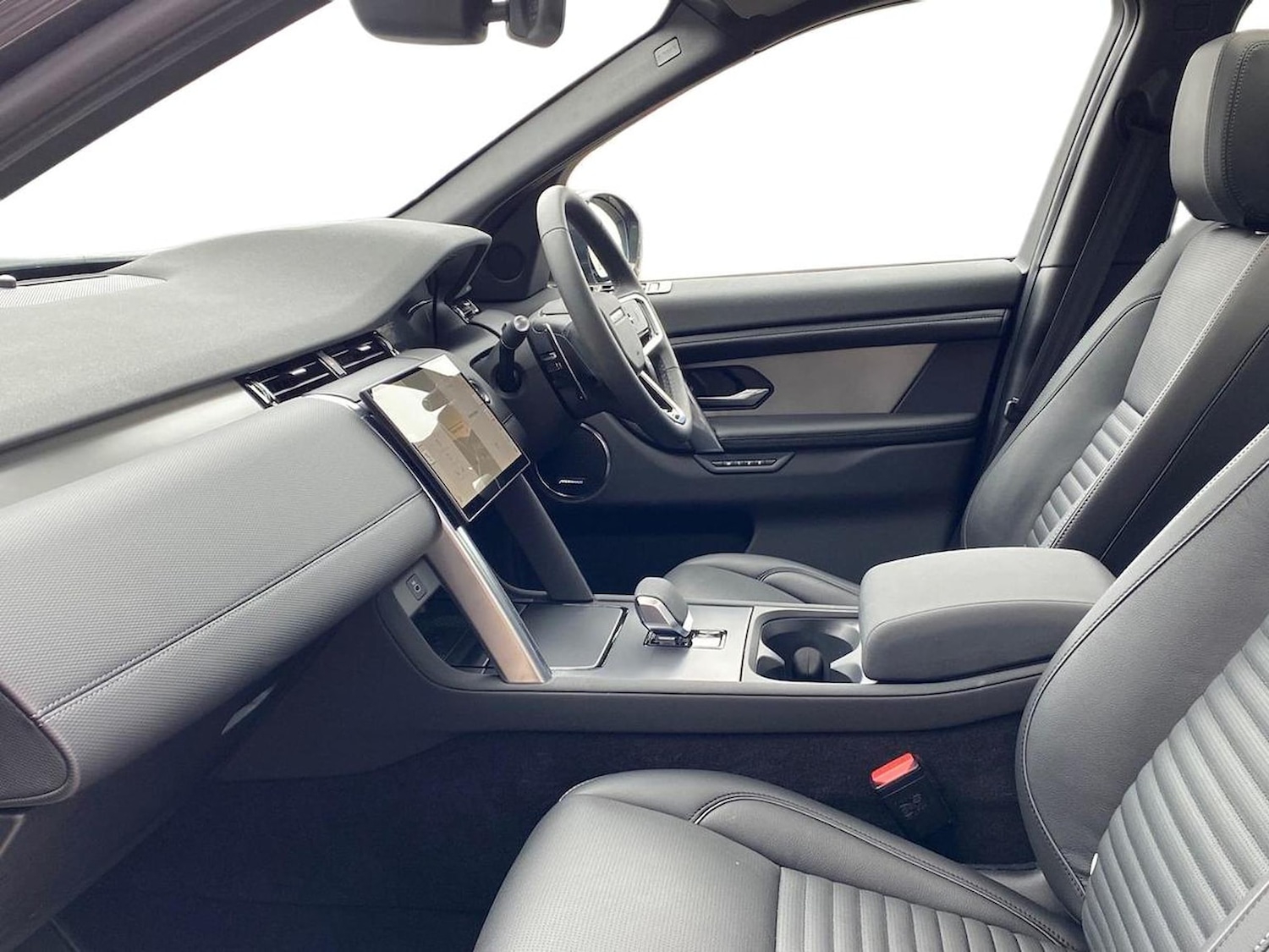 Used Land Rover Discovery Sport 2025 for sale - 78193776: Photo 5