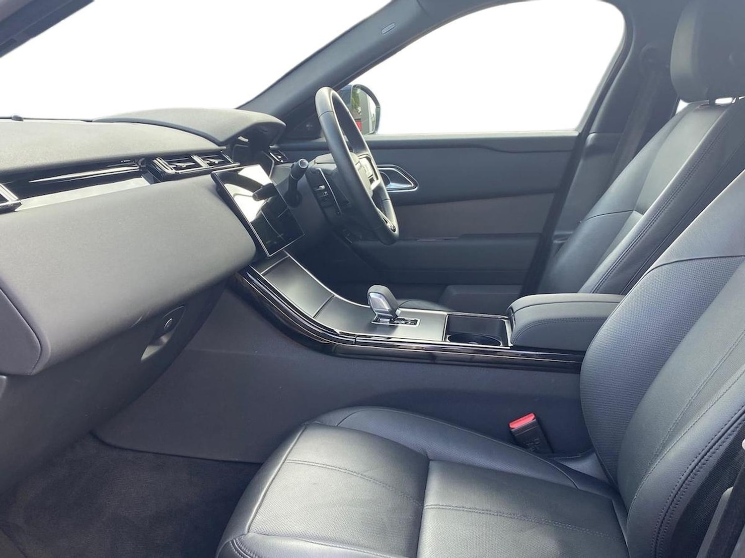 Used Land Rover Range Rover Velar 2023 for sale - 76159585: Photo 3