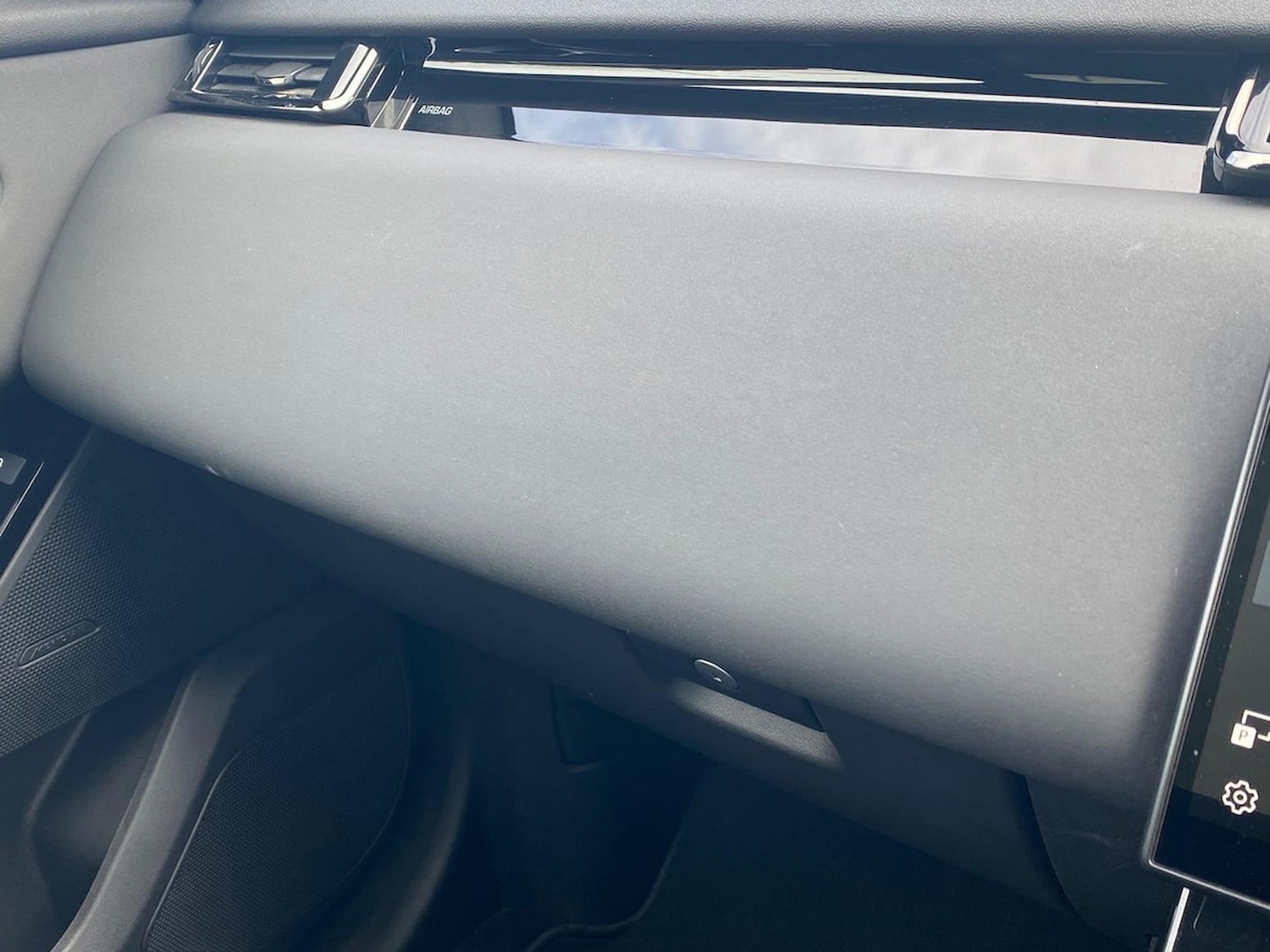Used Land Rover Range Rover Velar 2023 for sale - 76159585: Photo 40