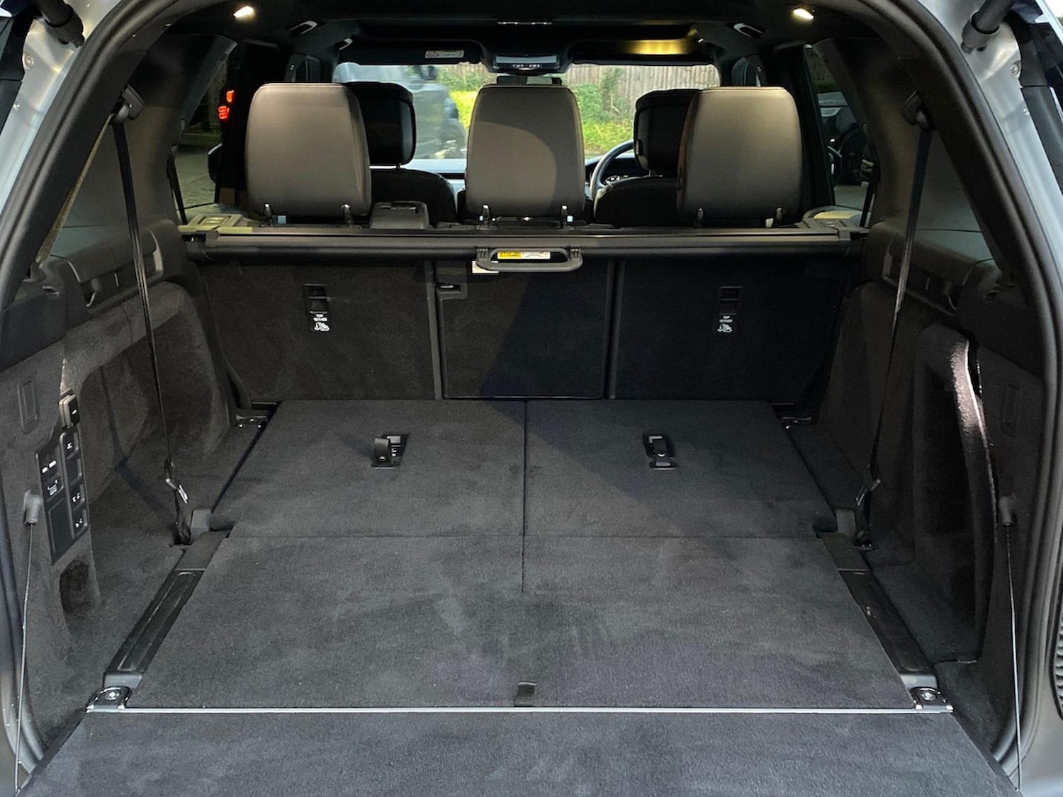 Used Land Rover Discovery 2023 for sale - 77579800: Photo 10