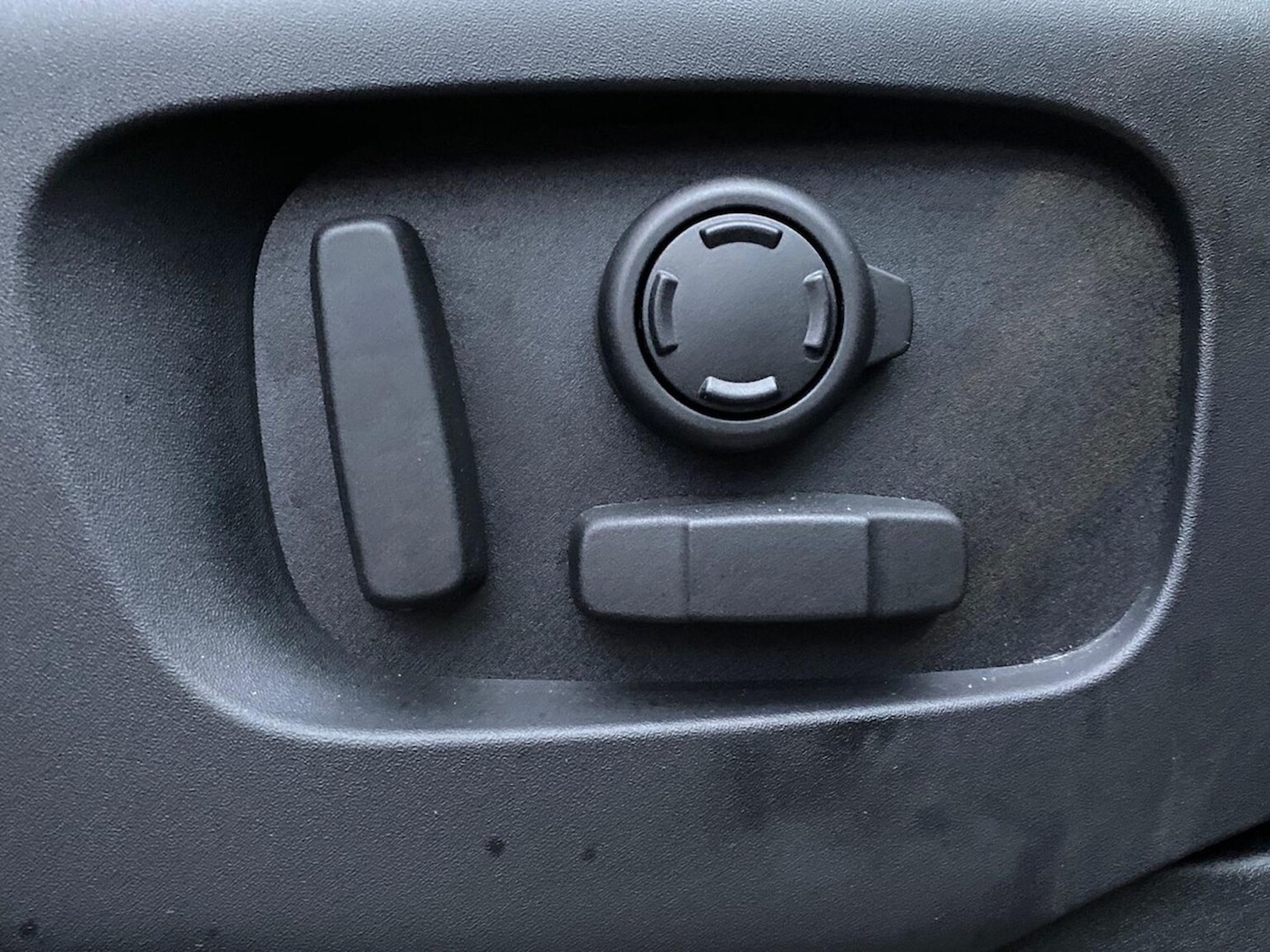 Used Land Rover Discovery 2023 for sale - 77579800: Photo 25