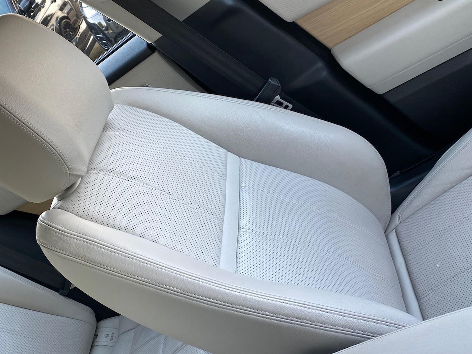 Used Land Rover Range Rover Velar 2023 for sale - 76521014: Photo 38