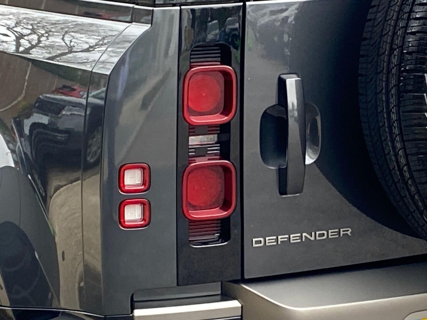 Used Land Rover Defender 2024 for sale - 77888652: Photo 19