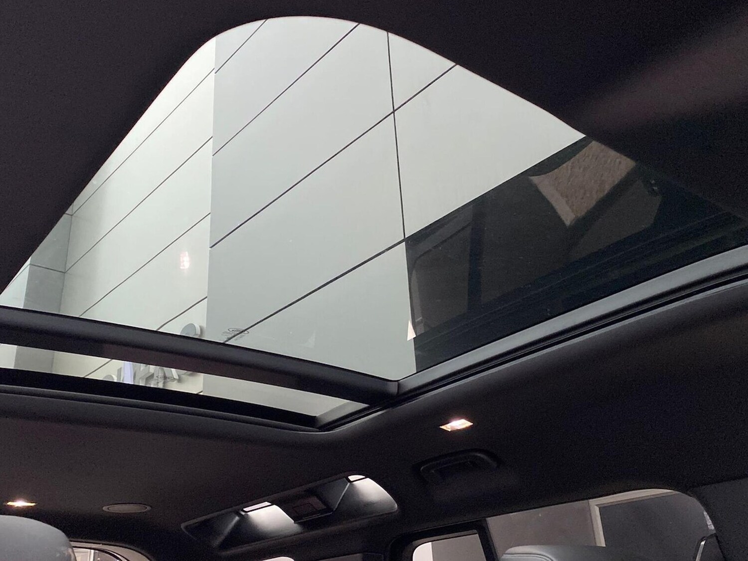 Used Land Rover Defender 2024 for sale - 77888652: Photo 26