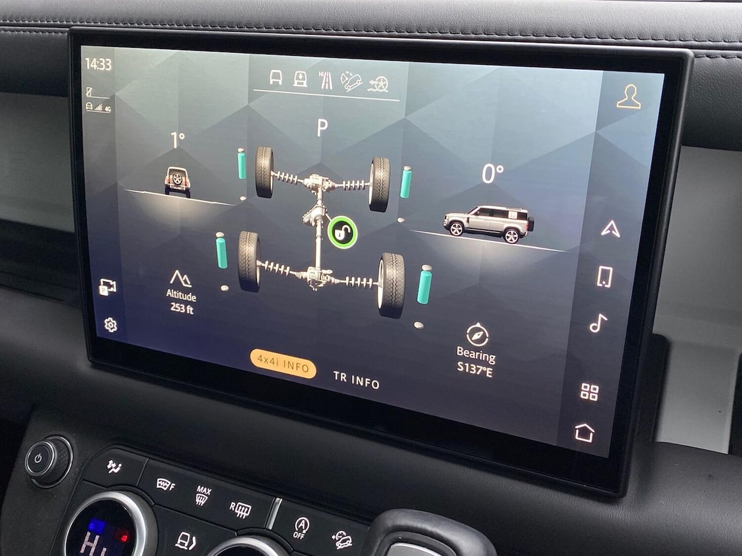 Used Land Rover Defender 2024 for sale - 77888652: Photo 38