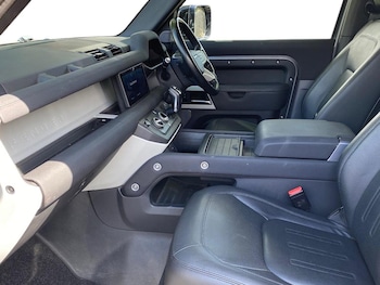 Used Land Rover Defender 2021 for sale - 75491238: Photo