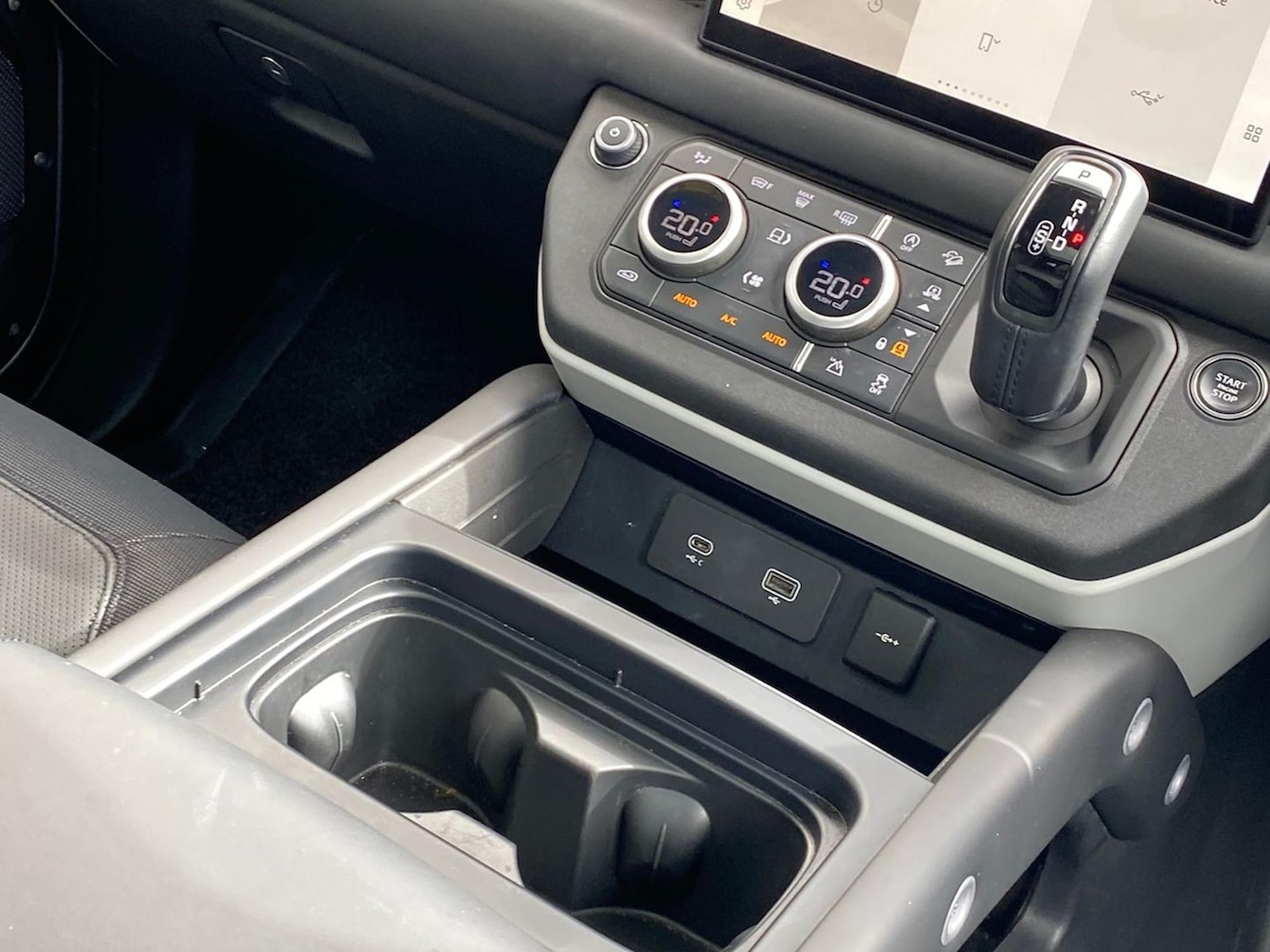 Used Land Rover Defender 2024 for sale - 78193807: Photo 15