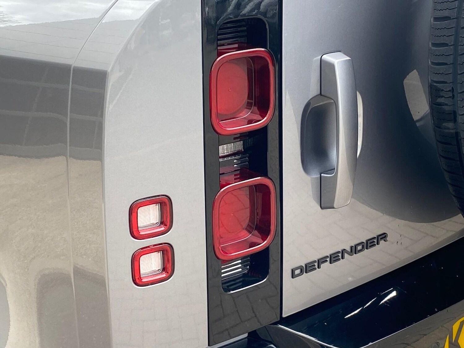 Used Land Rover Defender 2024 for sale - 78193807: Photo 21