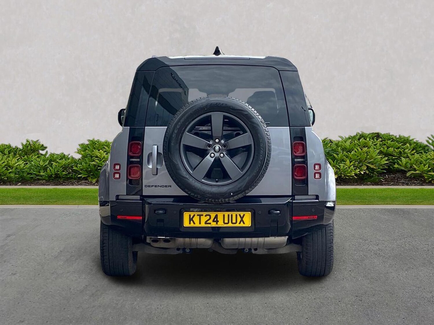 Used Land Rover Defender 2024 for sale - 78193807: Photo 8