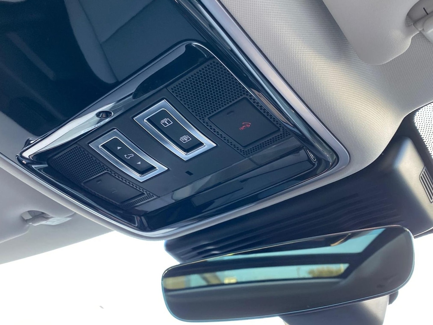 Used Land Rover Range Rover Velar 2024 for sale - 77542449: Photo 42