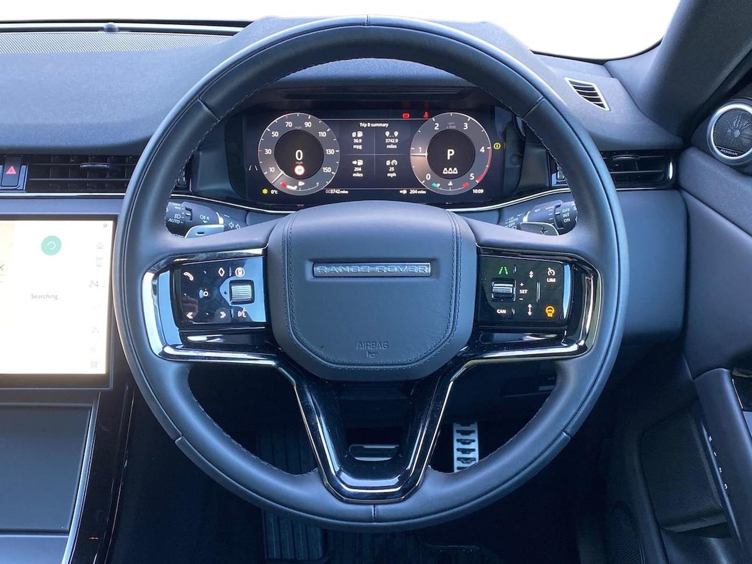 Used Land Rover Range Rover Evoque 2025 for sale - 77487805: Photo 15