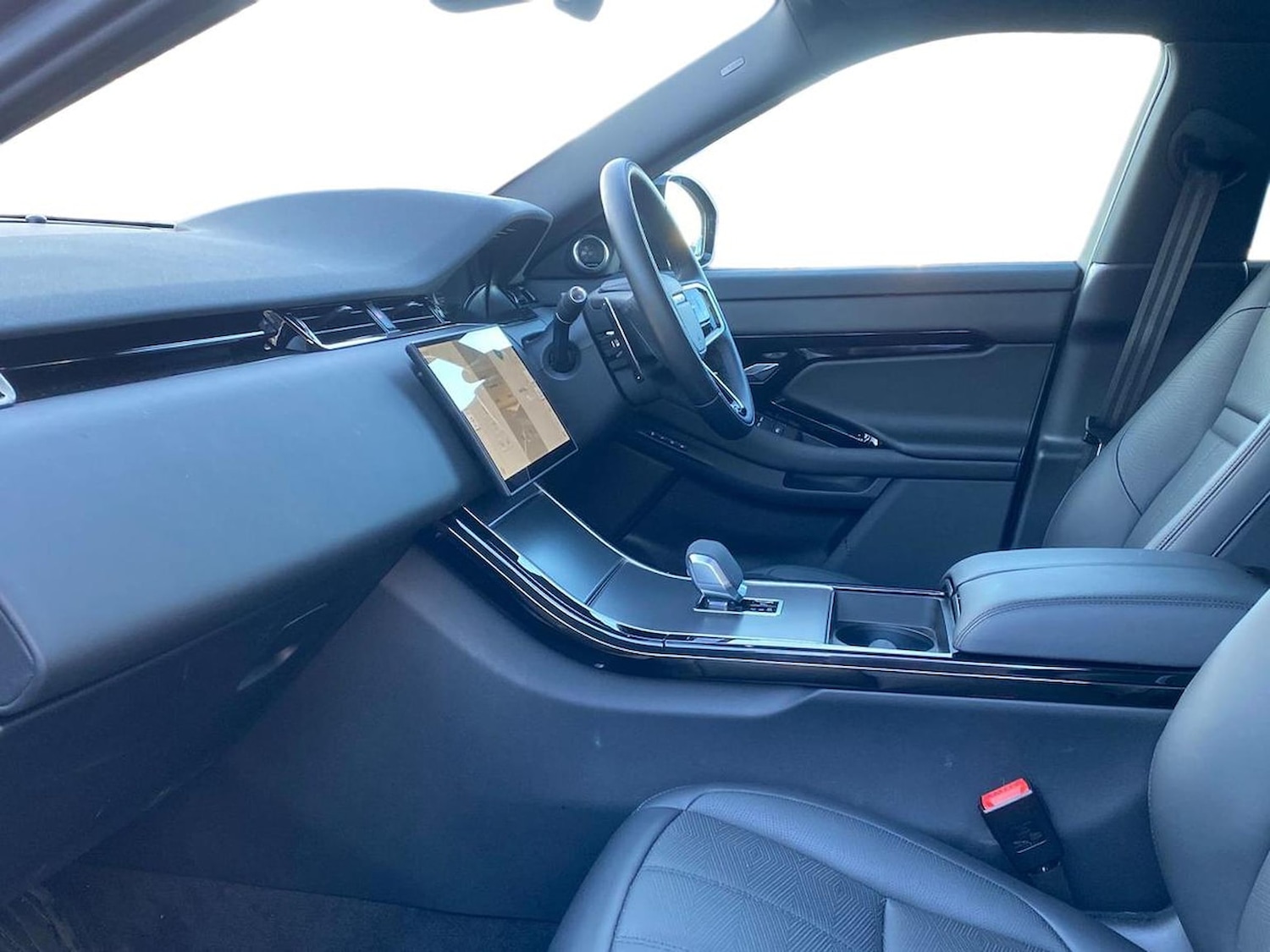 Used Land Rover Range Rover Evoque 2025 for sale - 77487805: Photo 3