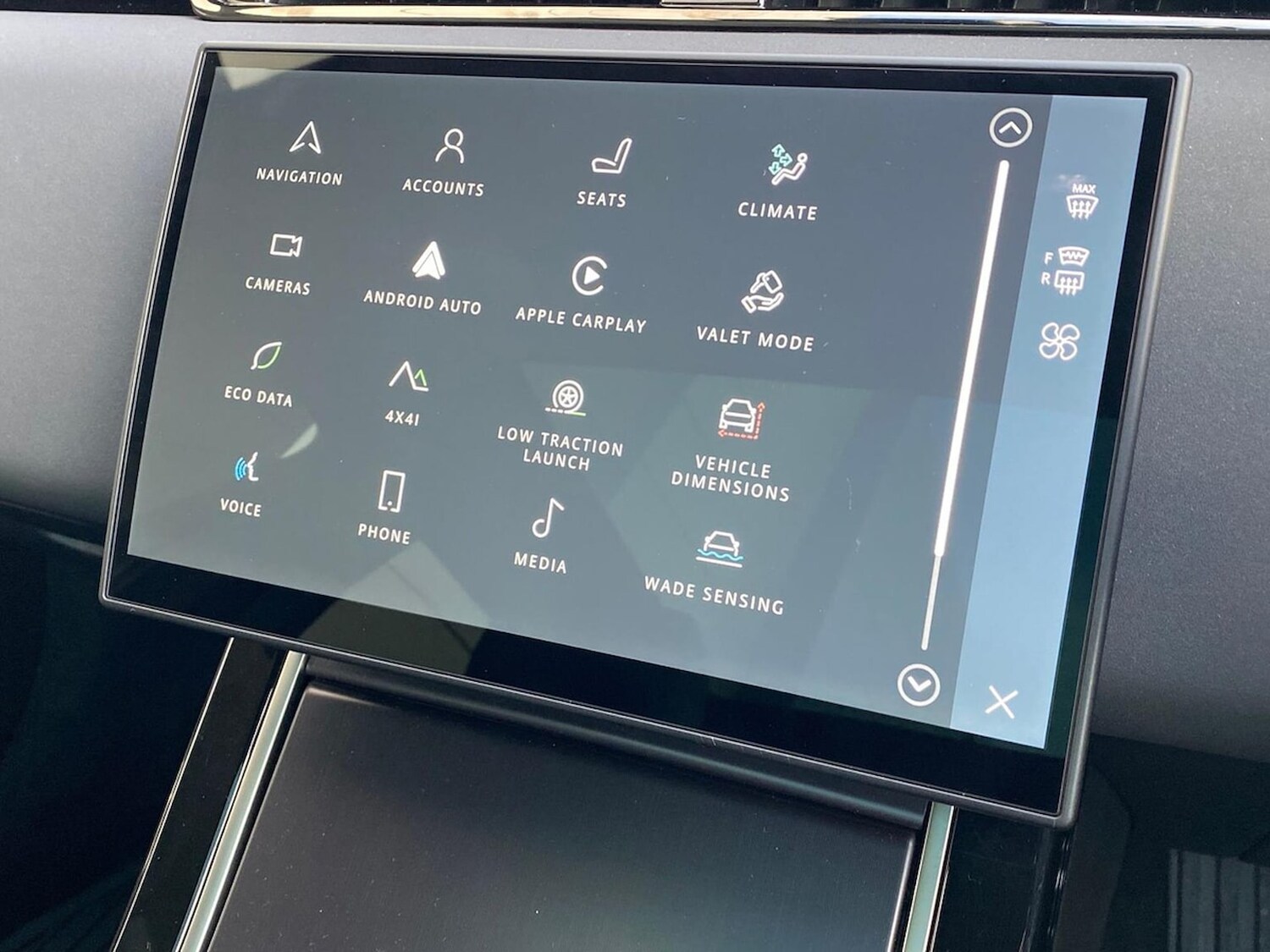 Used Land Rover Range Rover Evoque 2025 for sale - 78193917: Photo 36