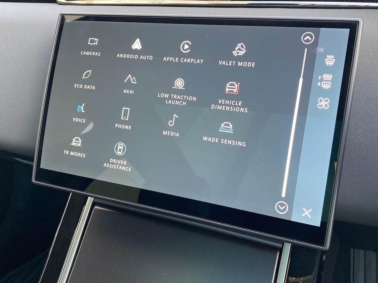 Used Land Rover Range Rover Evoque 2025 for sale - 78193917: Photo 37