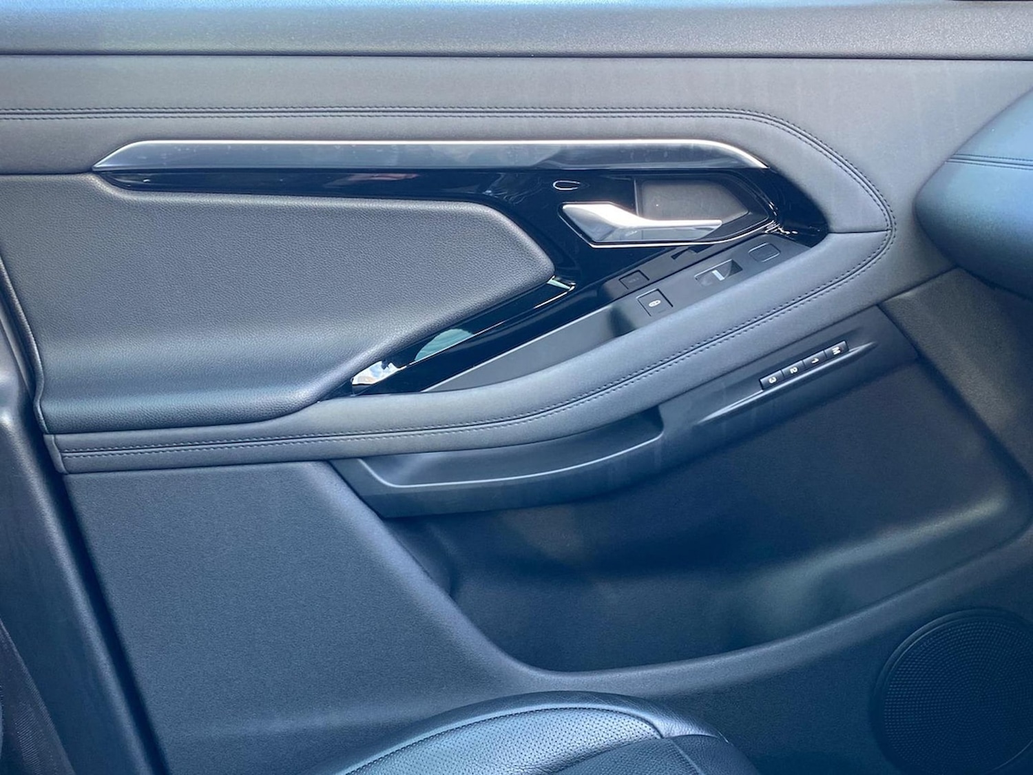 Used Land Rover Range Rover Evoque 2019 for sale - 76594910: Photo 30