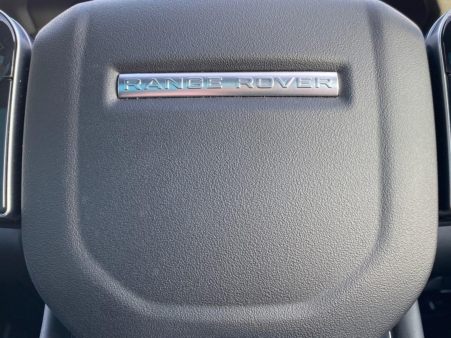 Used Land Rover Range Rover Evoque 2019 for sale - 76594910: Photo 43