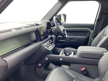 Used Land Rover Defender 2023 for sale - 78310373: Photo