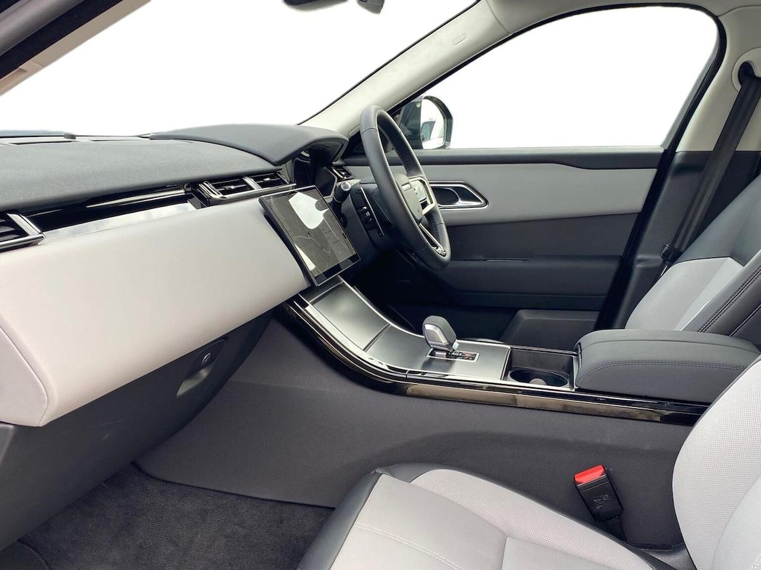 Used Land Rover Range Rover Velar 2025 for sale - 76149437: Photo 3
