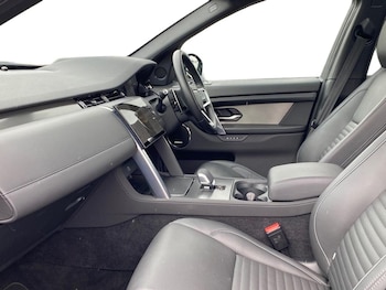 Used Land Rover Discovery Sport 2024 for sale - 76207460: Photo 3