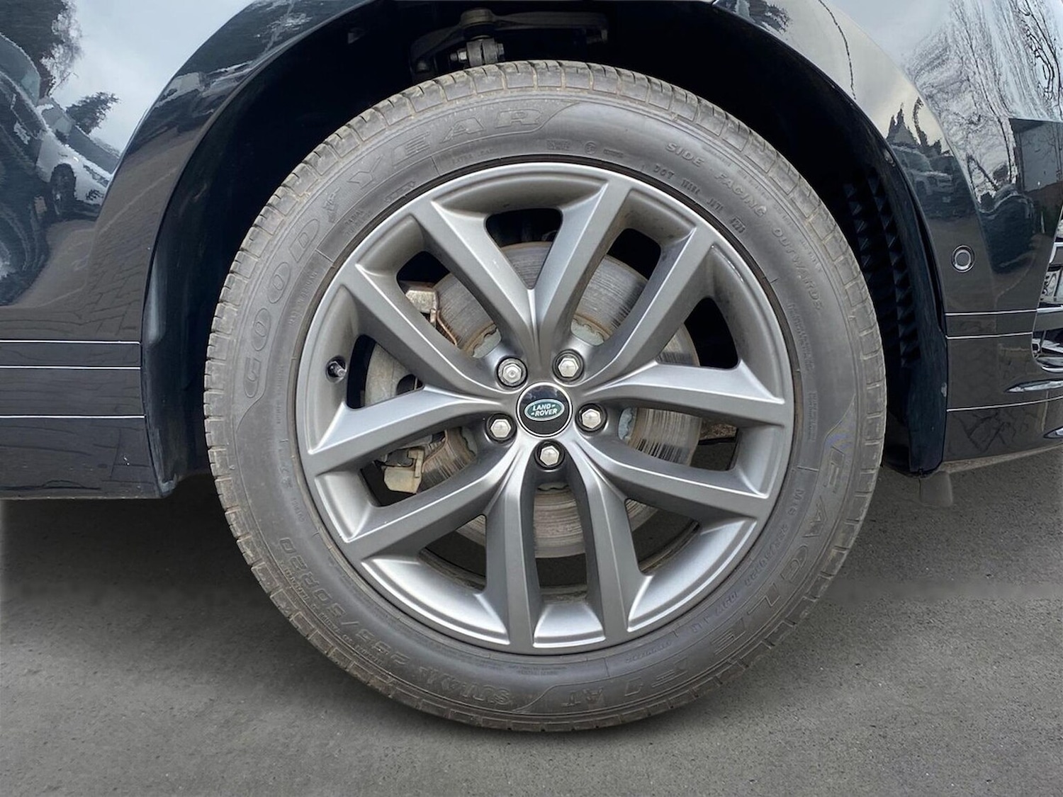 Used Land Rover Range Rover Velar 2024 for sale - 78176490: Photo 10