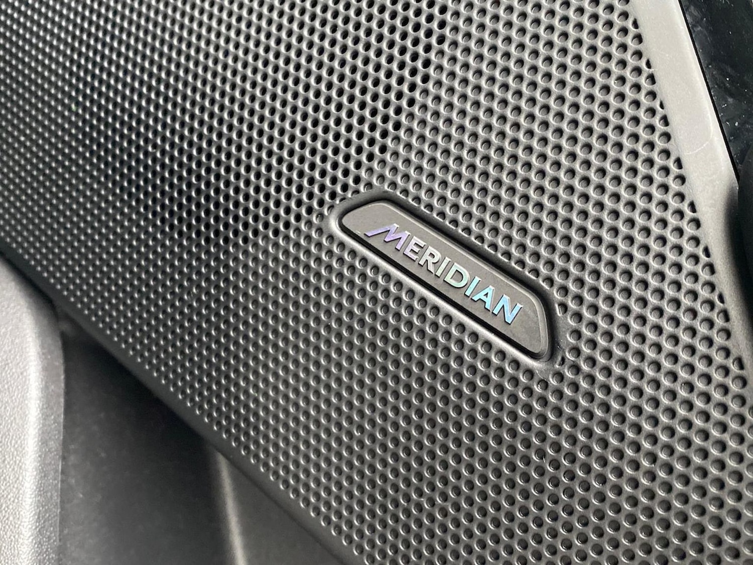 Used Land Rover Range Rover Velar 2024 for sale - 78176490: Photo 25