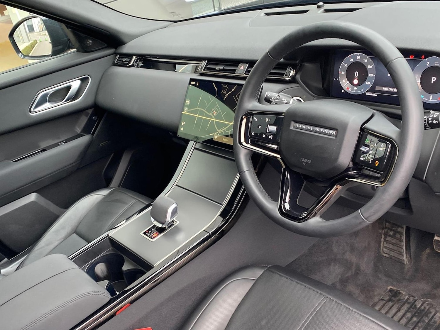 Used Land Rover Range Rover Velar 2024 for sale - 78176490: Photo 27