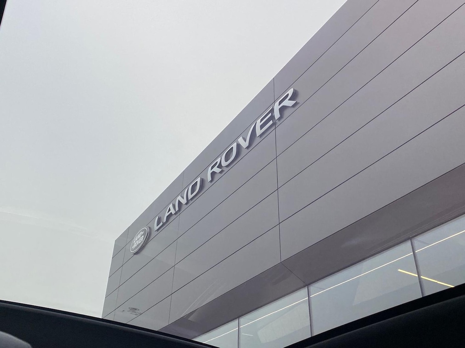 Used Land Rover Range Rover Velar 2024 for sale - 78176490: Photo 28