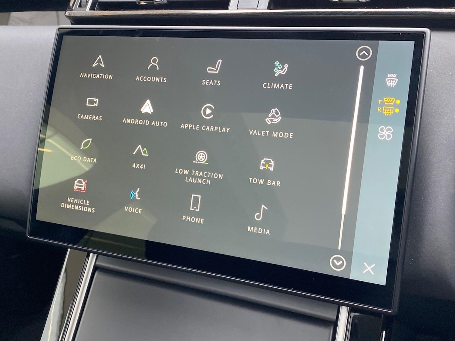 Used Land Rover Range Rover Velar 2024 for sale - 78176490: Photo 30