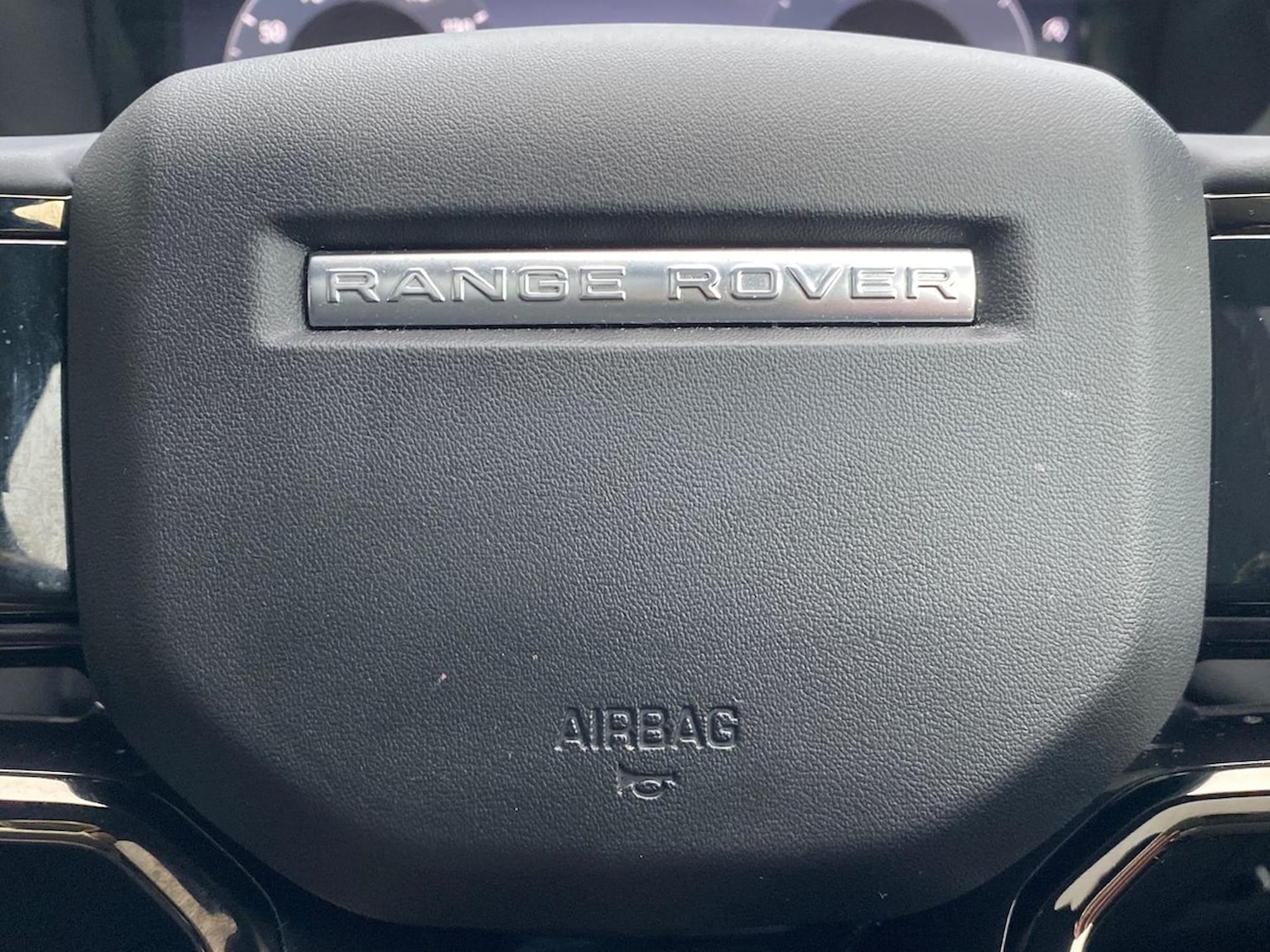 Used Land Rover Range Rover Velar 2024 for sale - 78176490: Photo 40