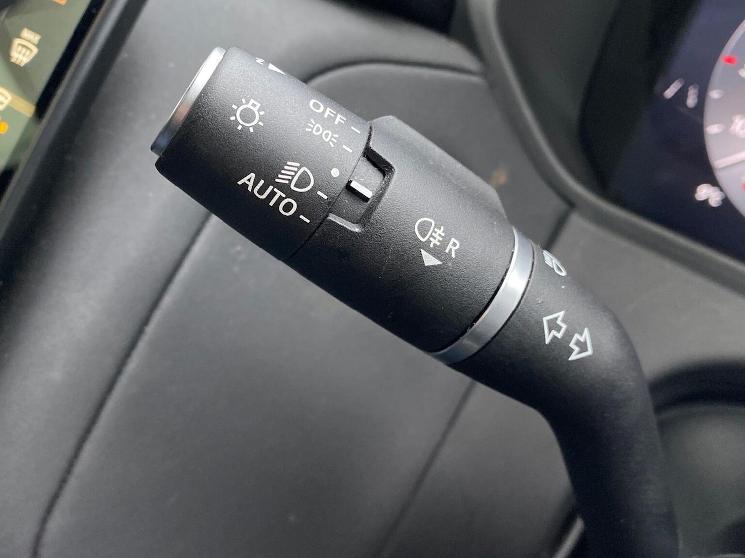 Used Land Rover Range Rover Velar 2024 for sale - 78176490: Photo 41