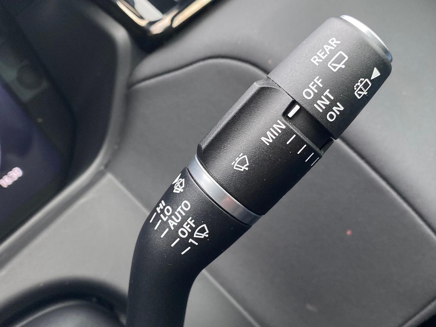 Used Land Rover Range Rover Velar 2024 for sale - 78176490: Photo 42