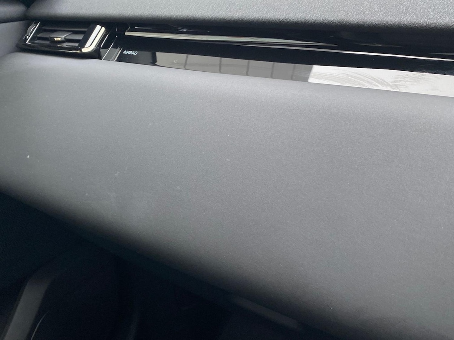 Used Land Rover Range Rover Velar 2024 for sale - 78176490: Photo 43