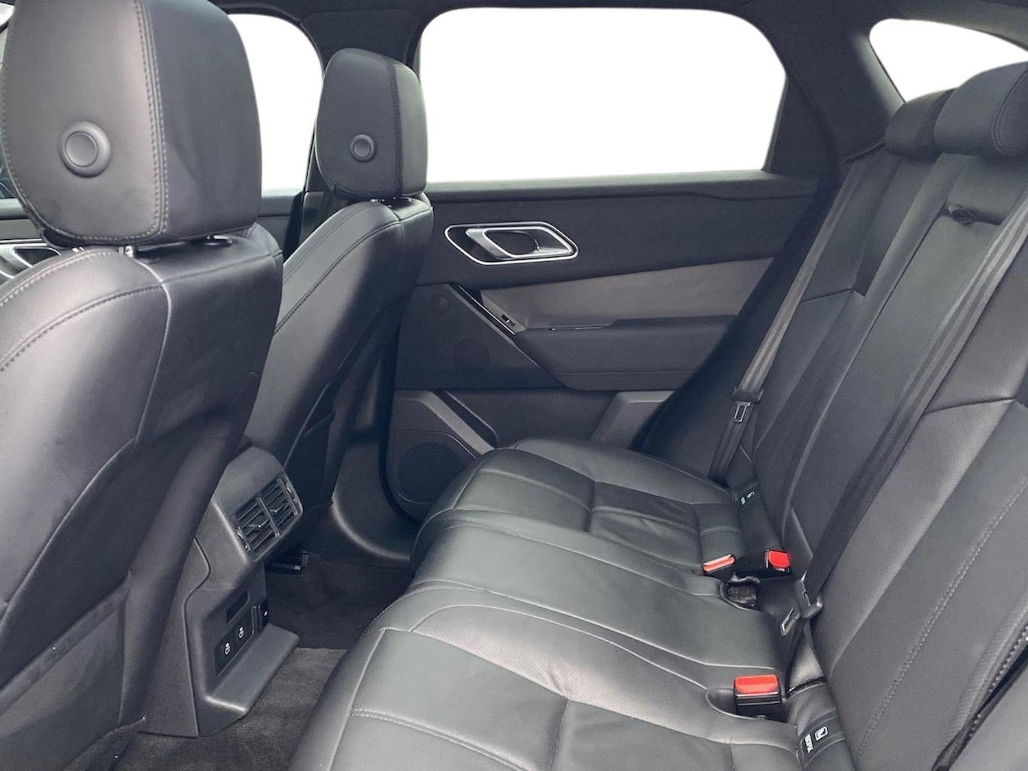 Used Land Rover Range Rover Velar 2024 for sale - 78176490: Photo 6