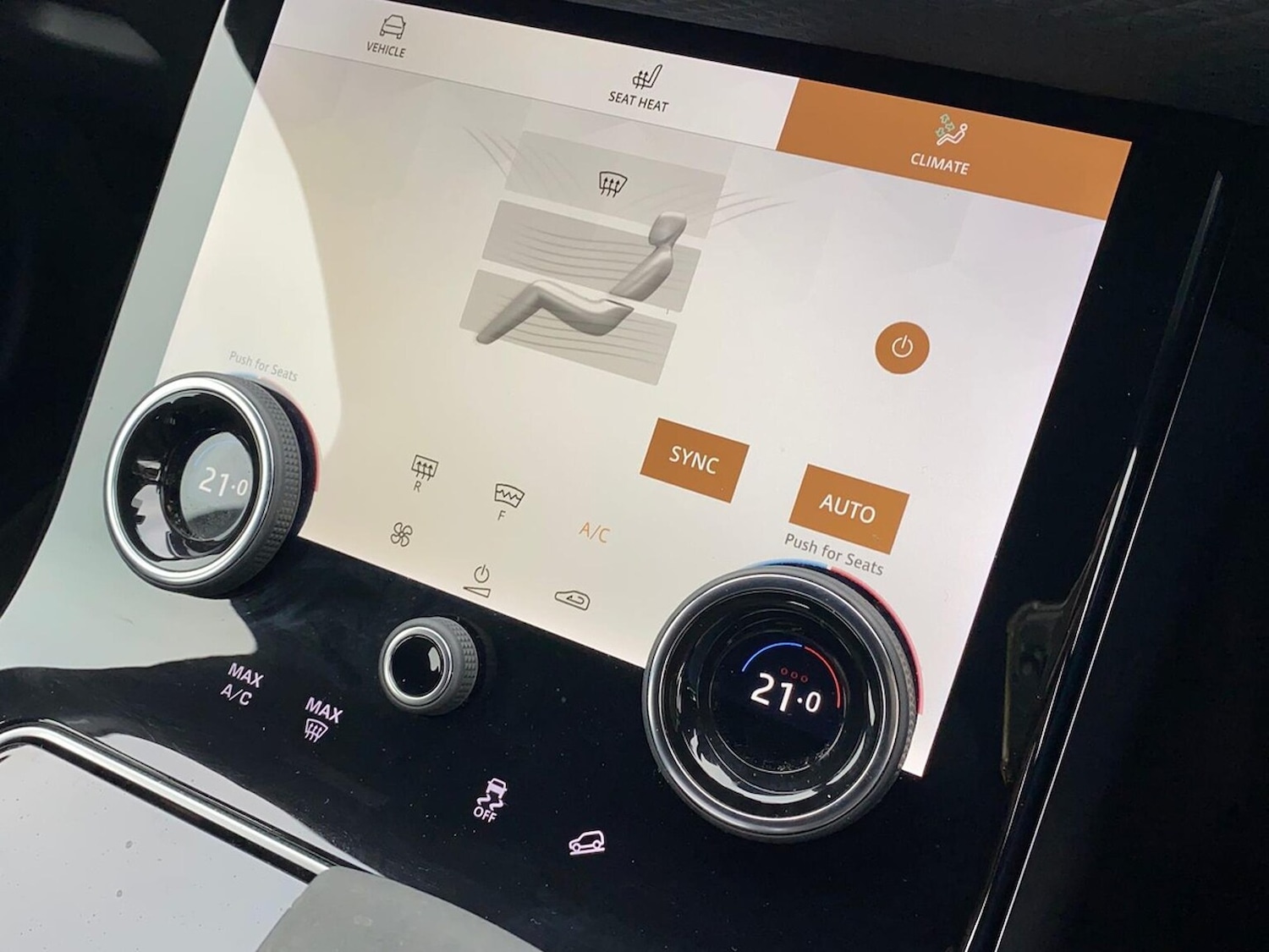 Used Land Rover Range Rover Velar 2022 for sale - 76449622: Photo 33