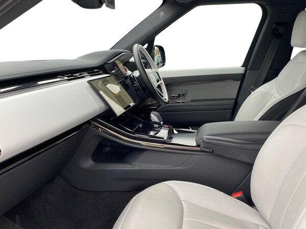Used Land Rover Range Rover Sport 2024 for sale - 76207464: Photo 3