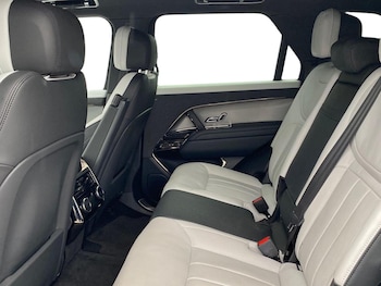 Used Land Rover Range Rover Sport 2024 for sale - 76207464: Photo 4