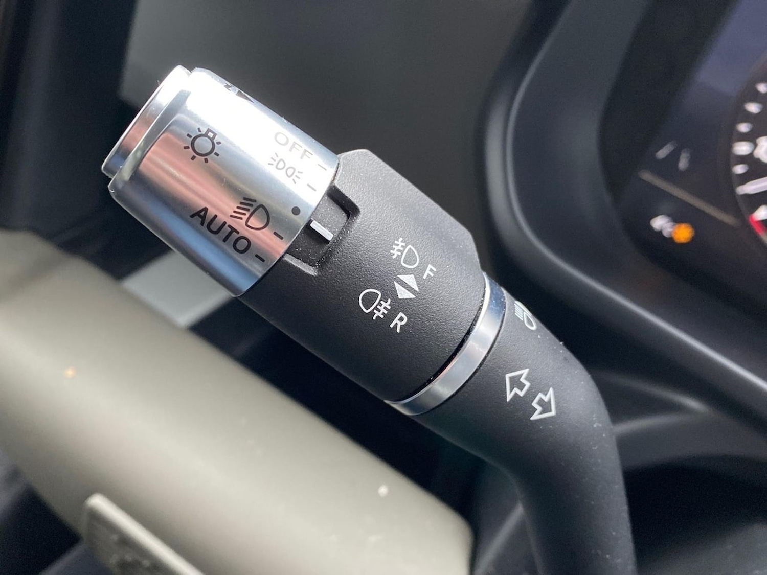 Used Land Rover Defender 2021 for sale - 76969941: Photo 29