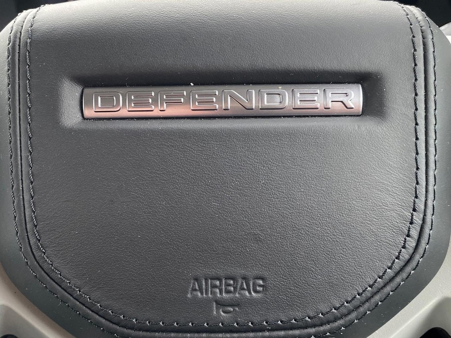 Used Land Rover Defender 2021 for sale - 76969941: Photo 31