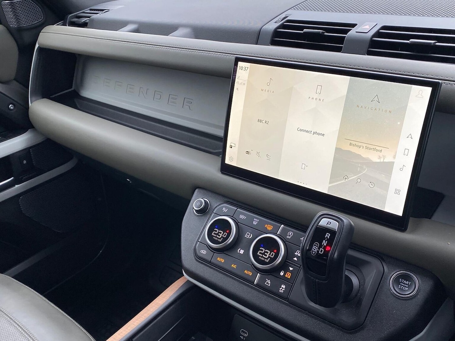 Used Land Rover Defender 2021 for sale - 76969941: Photo 32