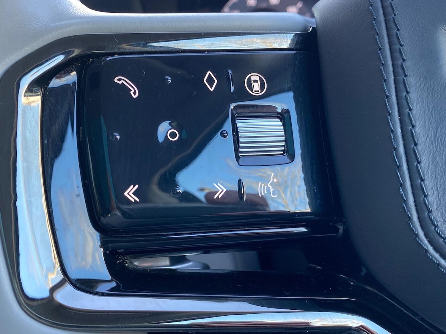 Used Land Rover Range Rover Evoque 2023 for sale - 76751924: Photo 37