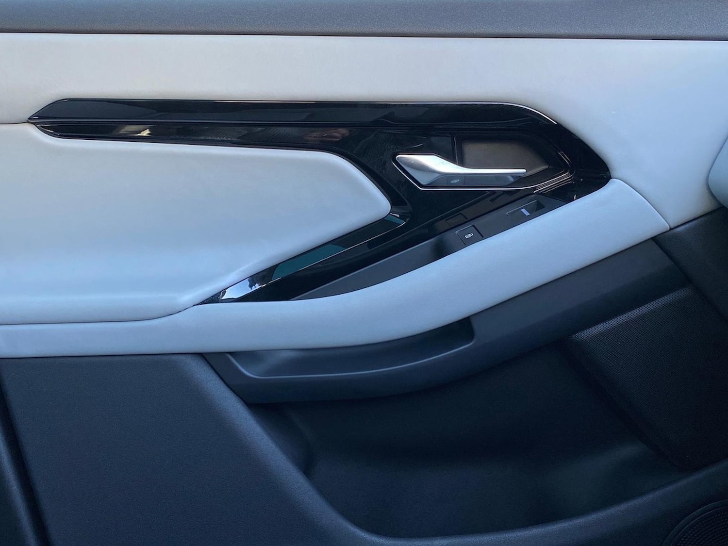 Used Land Rover Range Rover Evoque 2023 for sale - 76751924: Photo 41